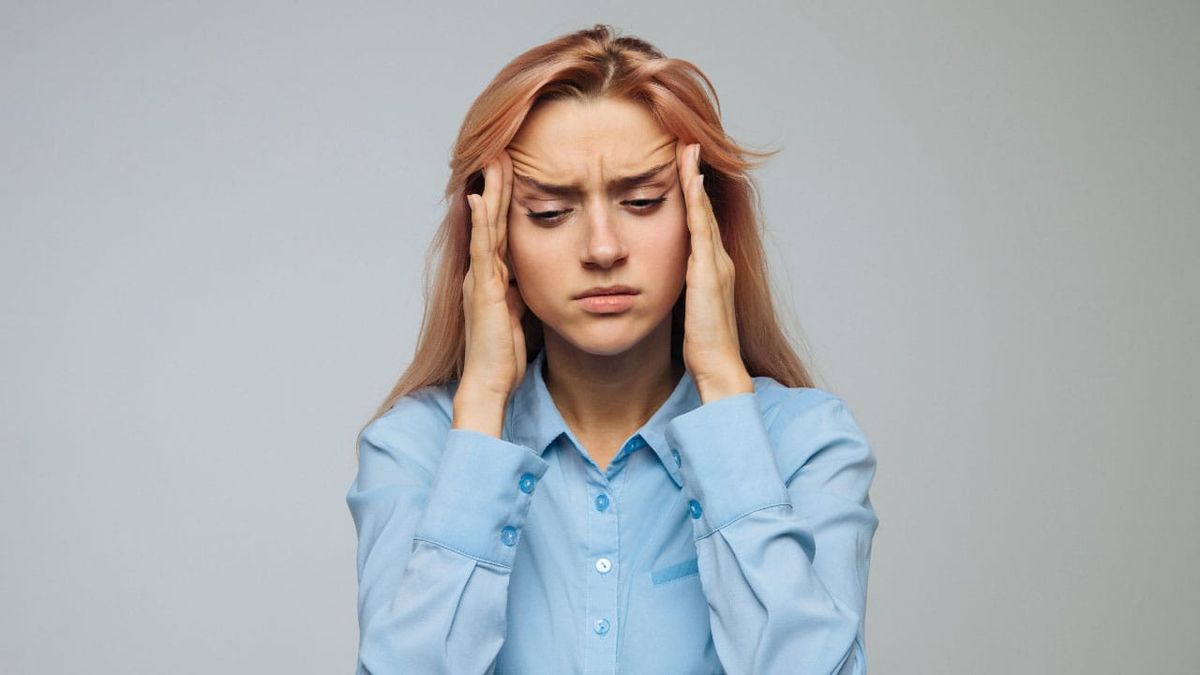 Dor de cabeça constante? Saiba quando buscar ajuda sem sair de casa