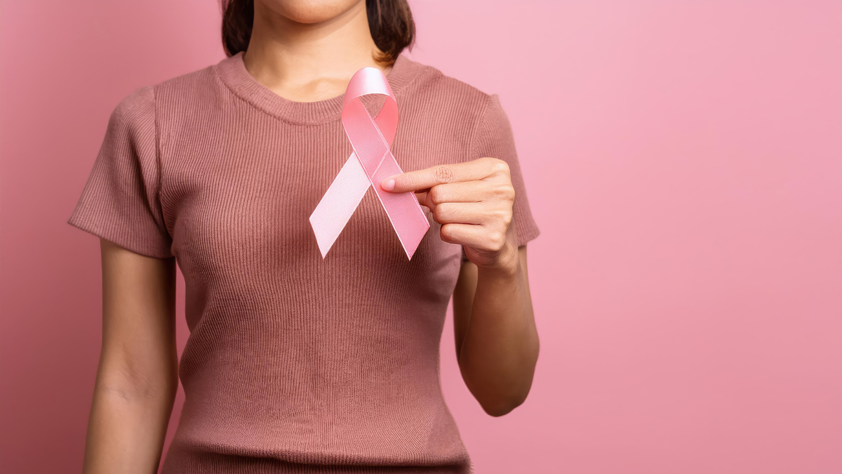 Outubro rosa: prevenção do câncer de mama e consulta rápida com especialista