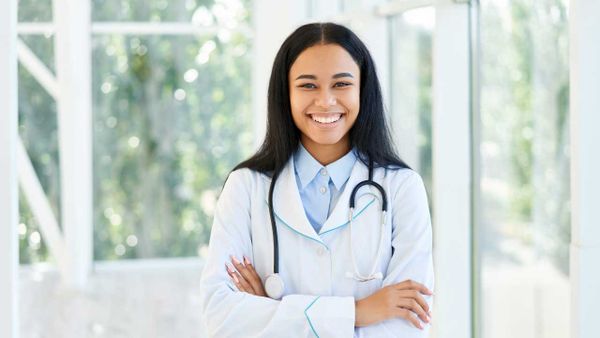 O fim do atendimento médico humanizado? Entenda os desafios e soluções