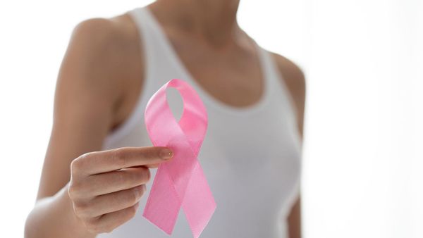 Quando fazer mamografia pela primeira vez? Entenda