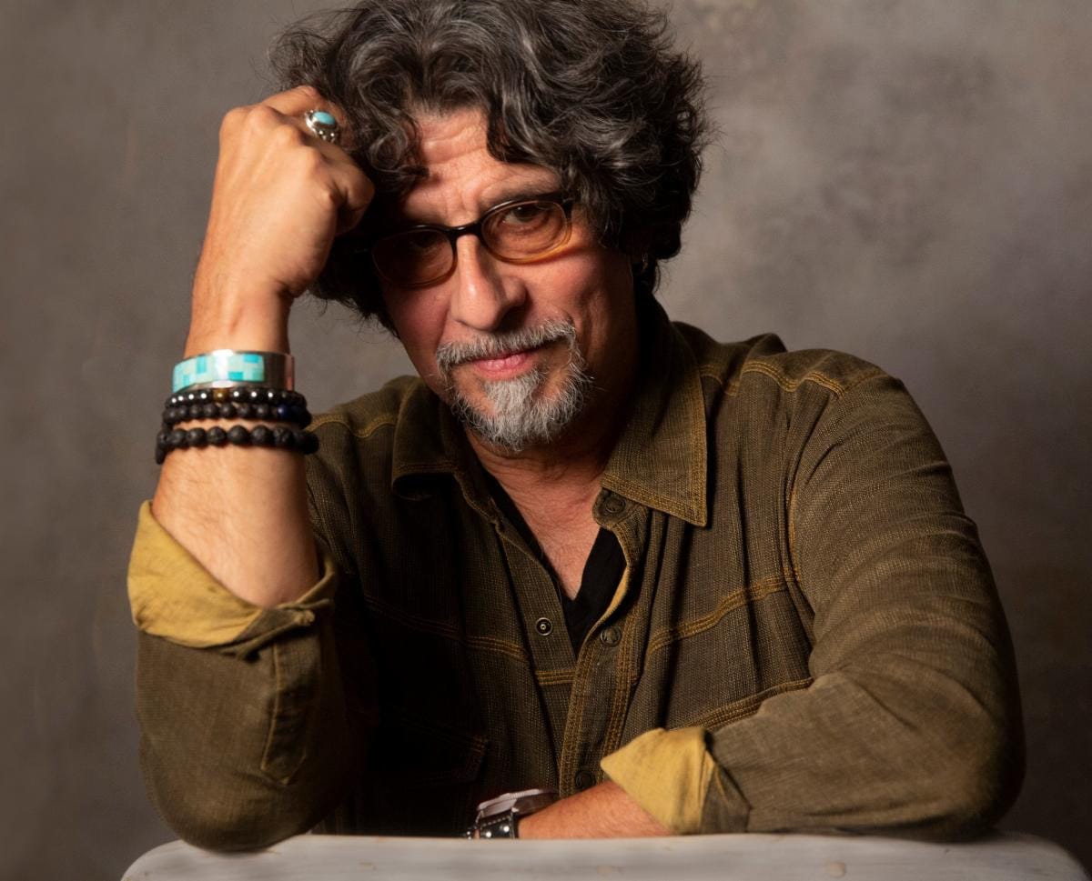 A portrait of Dan Navarro