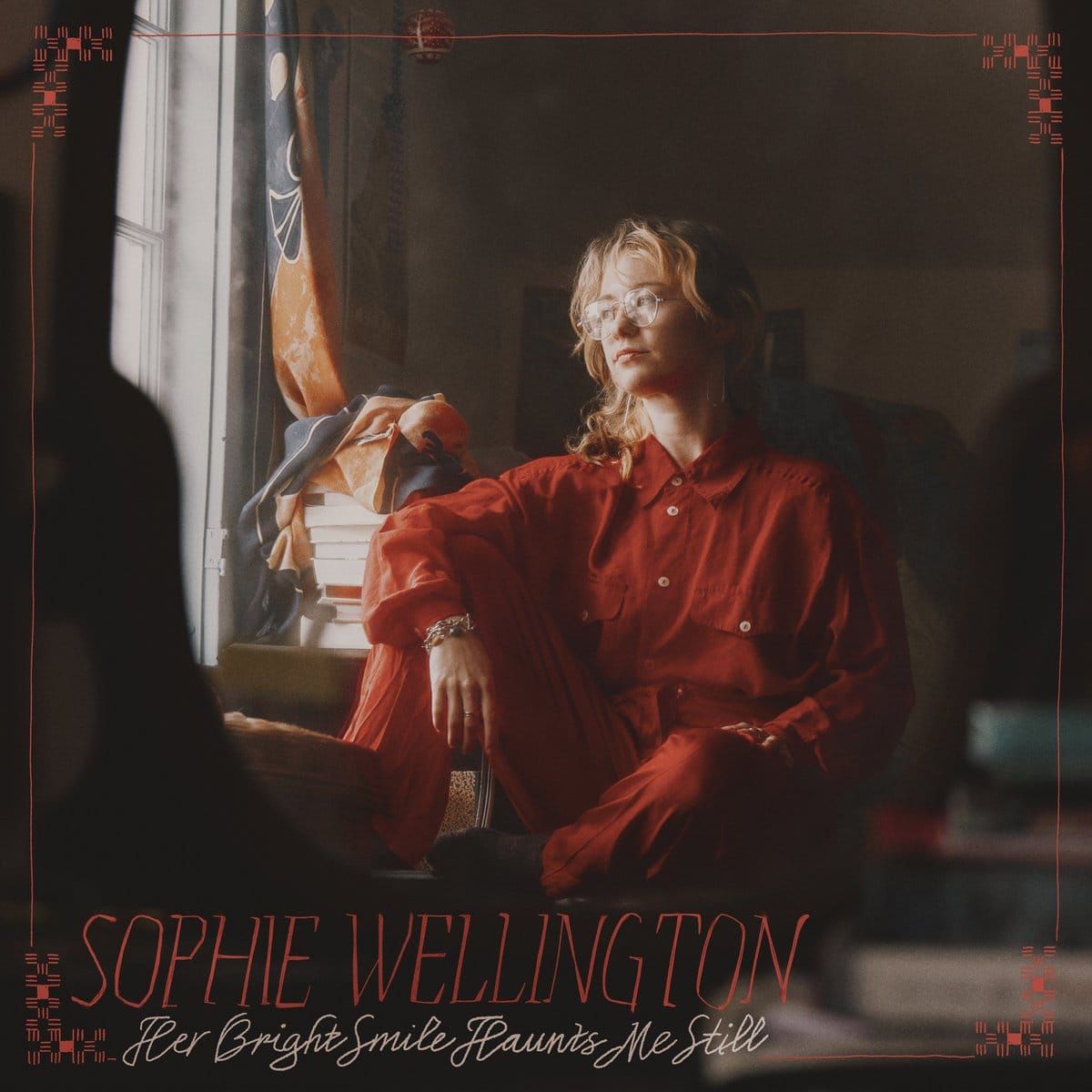 ALBUM REVIEW: Sophie Wellington Shimmers on 'Her Bright Smile Haunts Me Still'
