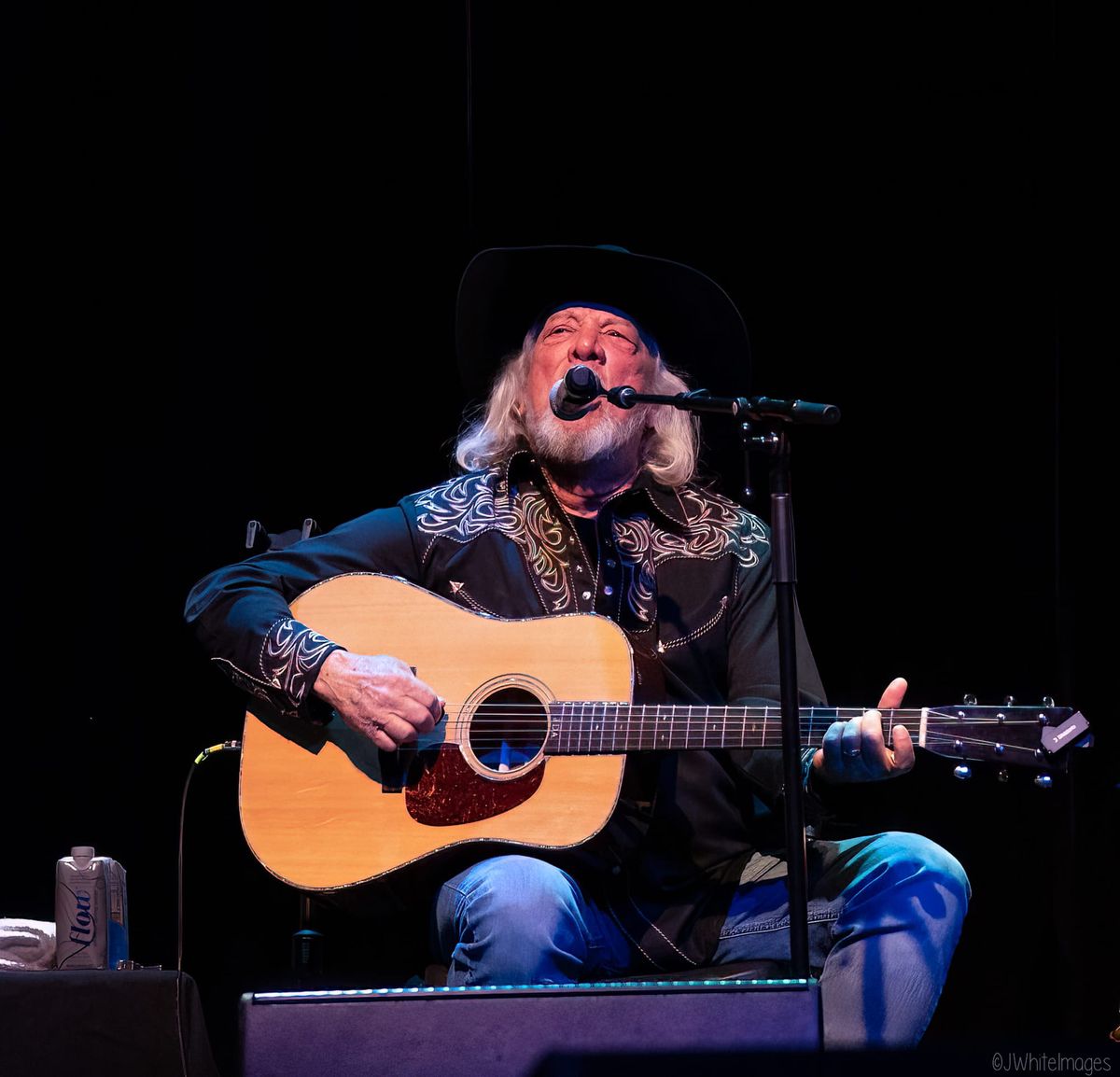 BONUS TRACKS: RIP Country Music Hall of Fame singer John Anderson and More Roots Music News