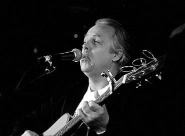 STEVE YOUNG--- Reluctant Son of the South