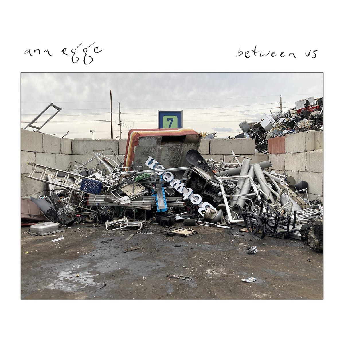 Ana Egge – 'We Lay Roses'