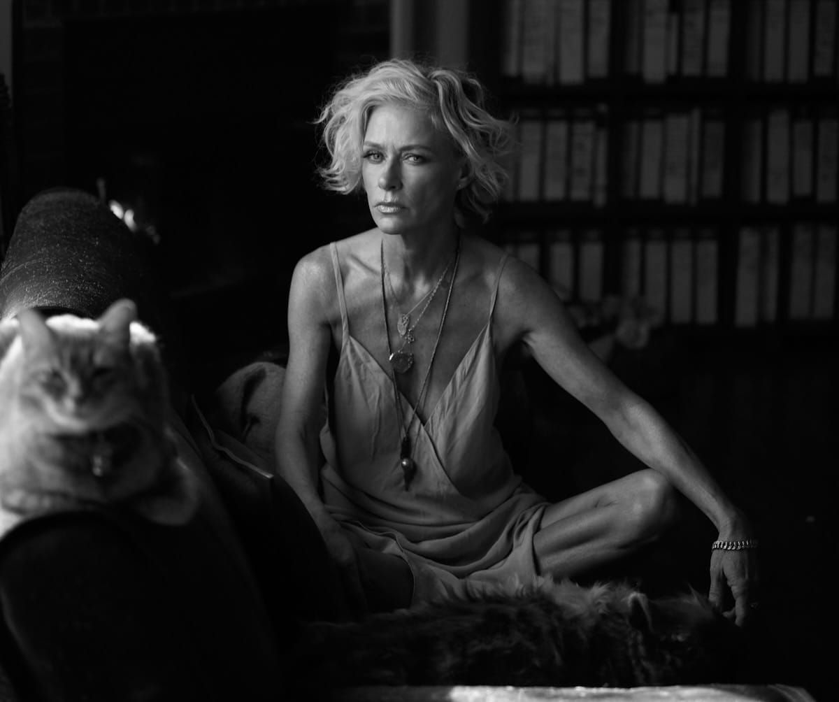 Shelby Lynne Announces New Album, ‘Consequences of the Crown’
