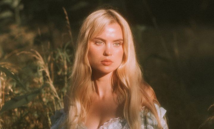 NO DEPRESSION SESSIONS at AMERICANAFEST: Zandi Holup