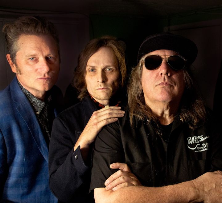 FOUNDERS KEEPERS: Drivin' & Cryin' Scatter Memories Across 'Crushing Flowers'