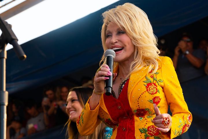 BONUS TRACKS: Dolly Parton's AMERICANAFEST Award, New Sierra Ferrell Track, Bandcamp Friday, and More Roots Music News