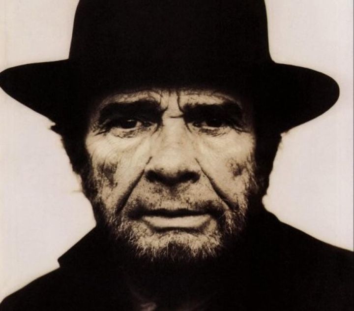 Merle Haggard -  Stay a Little Longer