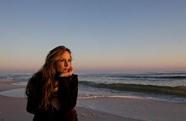 Chely Wright Talks Emmylou, Rodney, and "I Am the Rain"