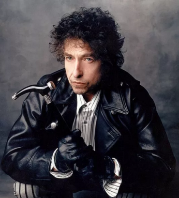 Watching Bob Dylan in Mesa, Arizona (1988)