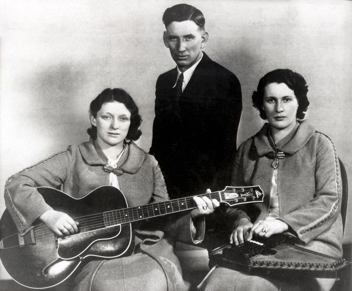 50 STATES OF FOLK: Carry Me Back to Old Virginia