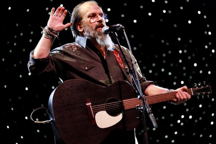 BONUS TRACKS: Steve Earle's ‘Copperhead Road’ Named a Tennessee State Song on 4/20