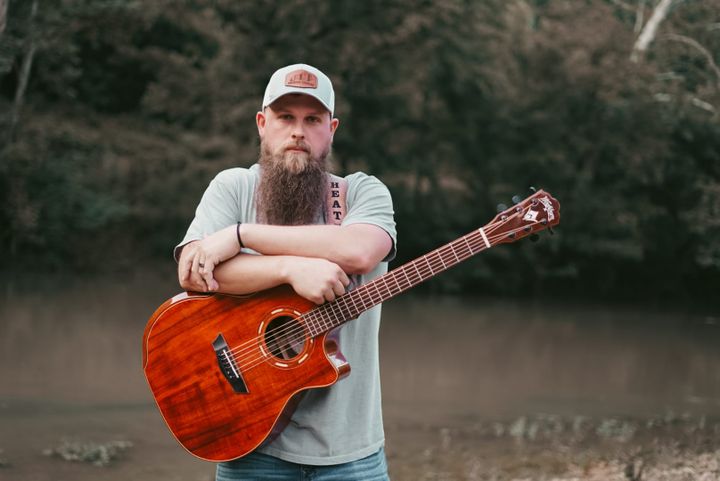 FRESH TRACK: Bill Taylor – 'Roll Me Away'