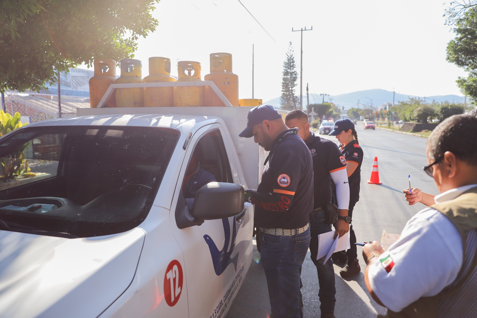 Supervisa Gobierno Estatal vehículos que transportan gas para garantizar cumplimiento de la ley