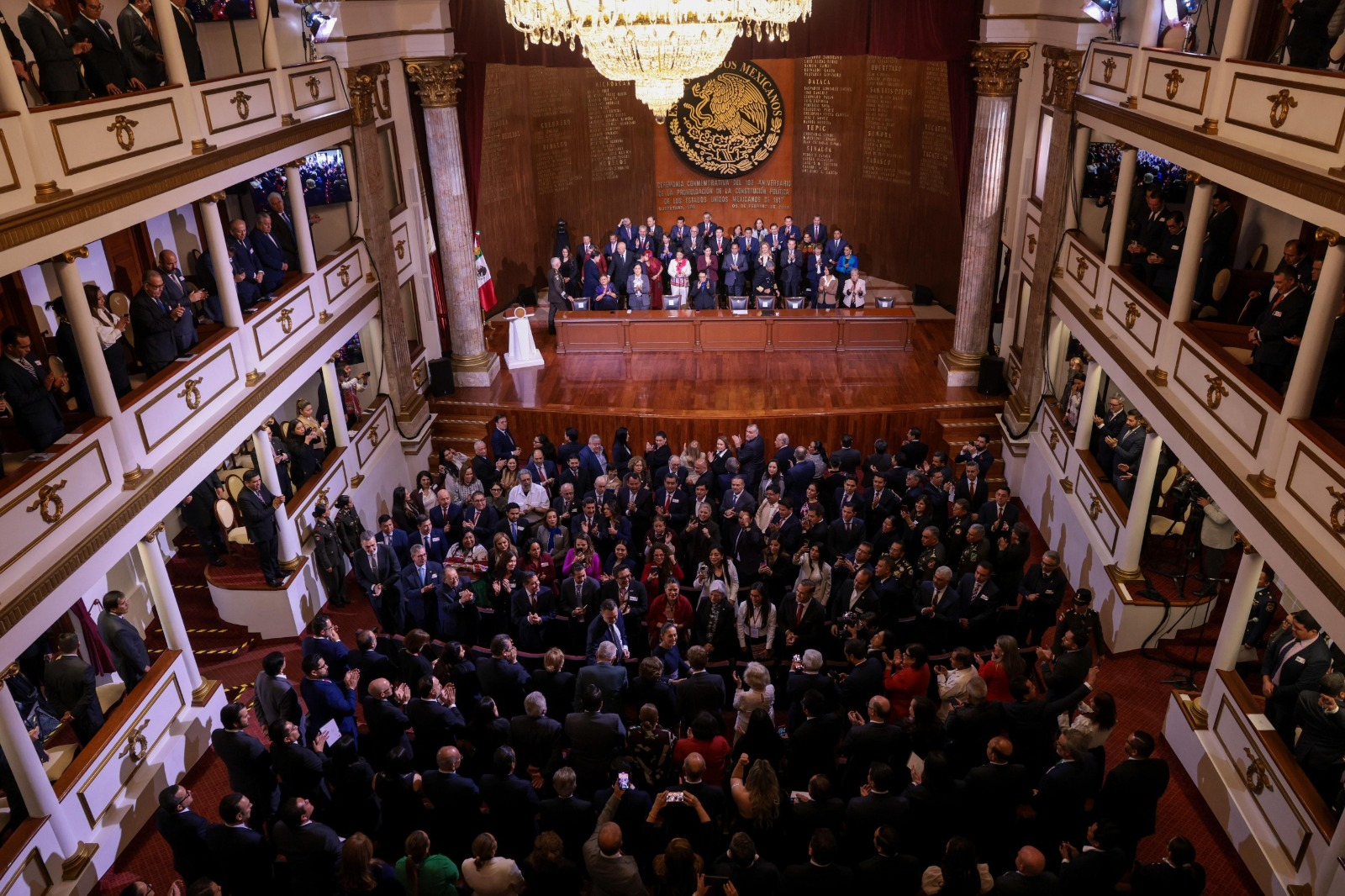 Participa Gobernadora de Morelos en Aniversario de la Promulgación de la Constitución