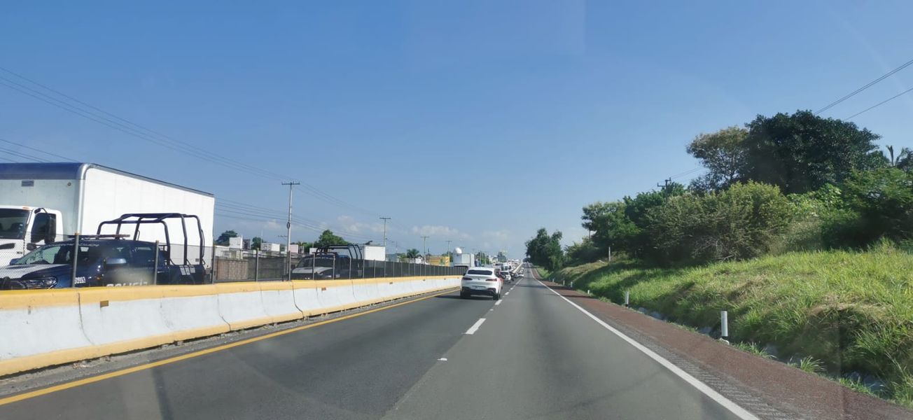 Hay un detenido tras la persecución en la Autopista del Sol