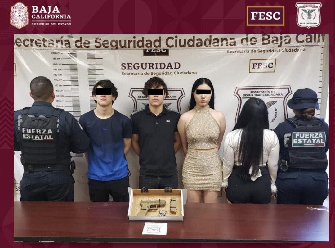 Con 19 años de edad: portaba arma e iba a exceso de velocidad