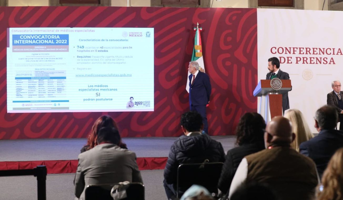 Lanza el IMSS convocatoria para contratar a 749 médicos extranjeros