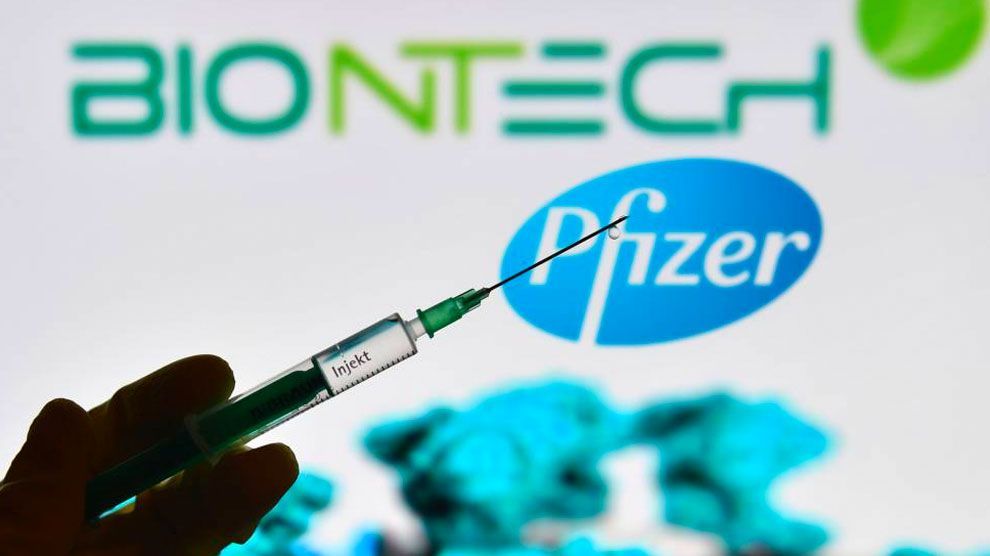 Realizará Pfizer-BioNTech ensayo de vacuna 2 en 1 que protege de Influenza y Covid-19