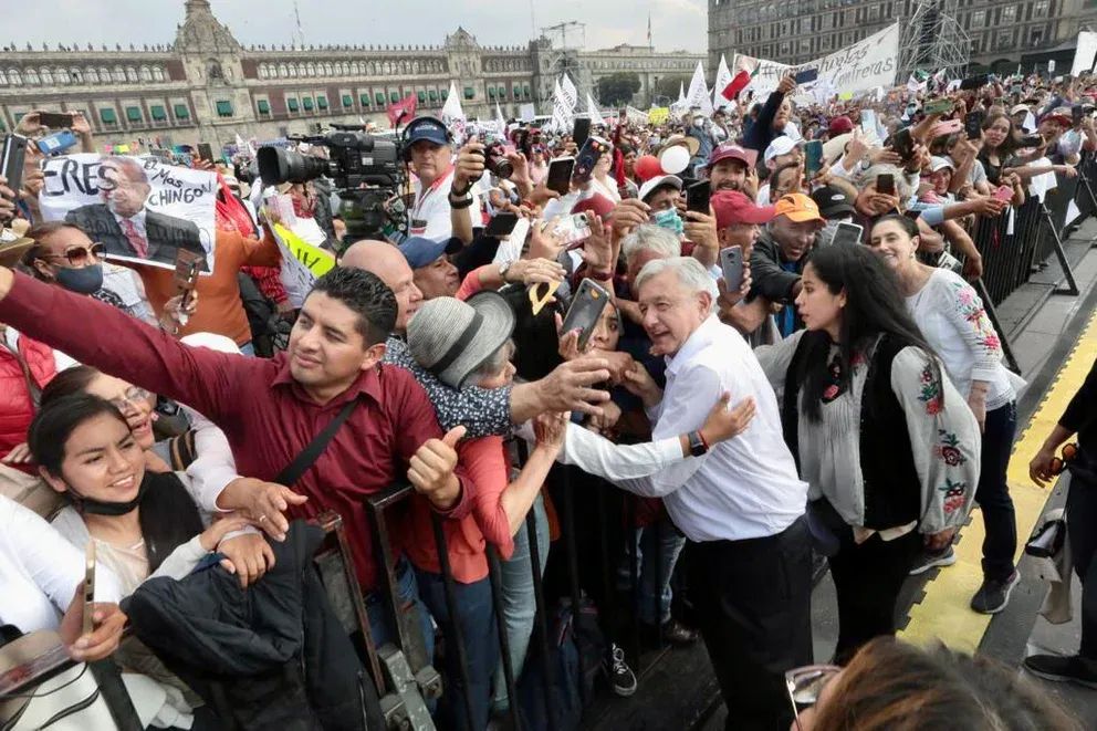 Podría realizar una marcha de despedida AMLO para el 2023