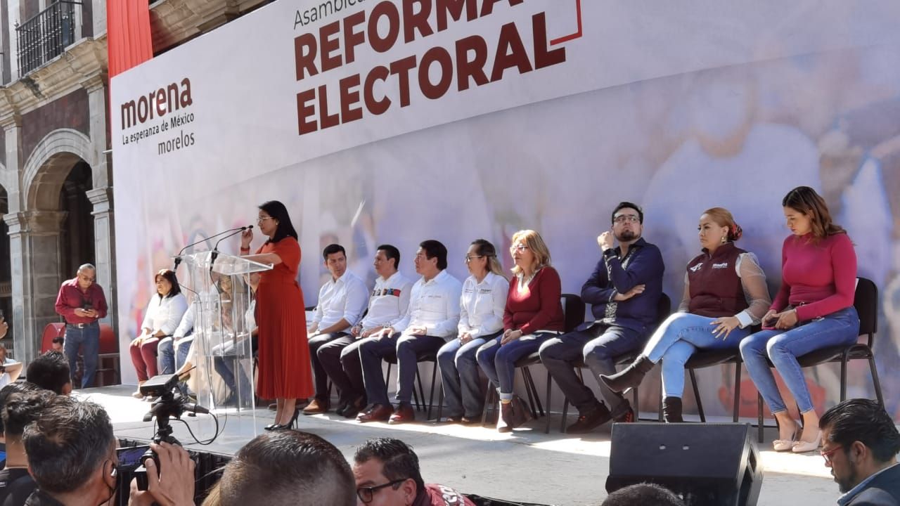 Reforma Electoral acabará con excesivos salarios: Brenda Espinoza