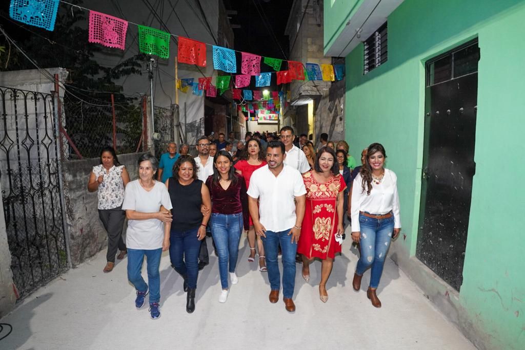 Inauguran obra integral en el centro de Xohitepec