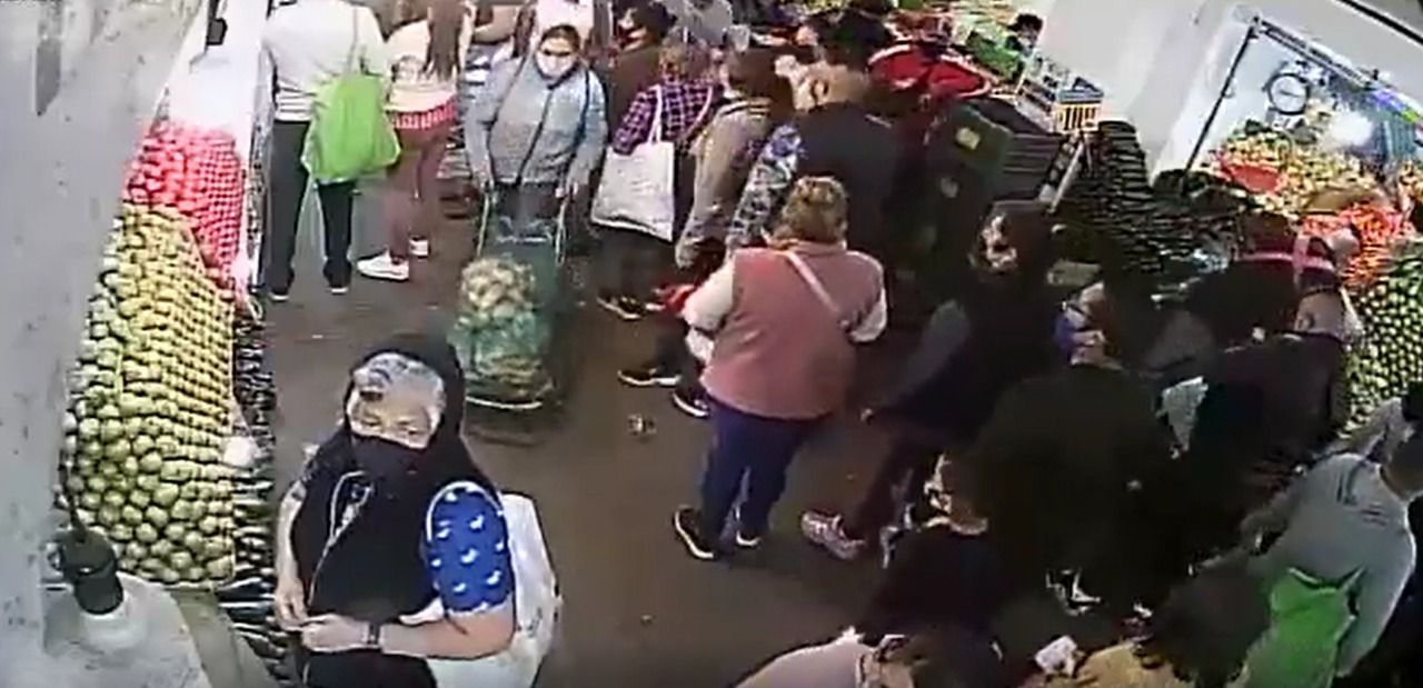 Captan a farderas en la central de abastos de Ecatepec