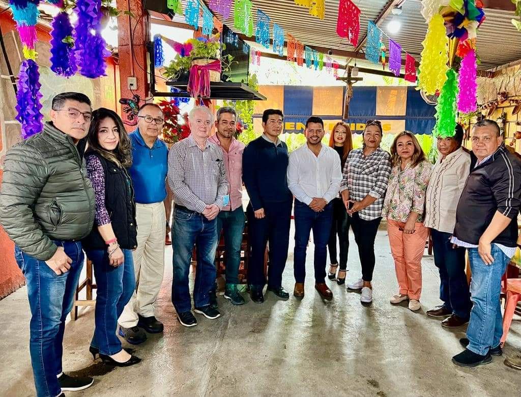 Atiende alcalde de Xochitepec necesidades de la población