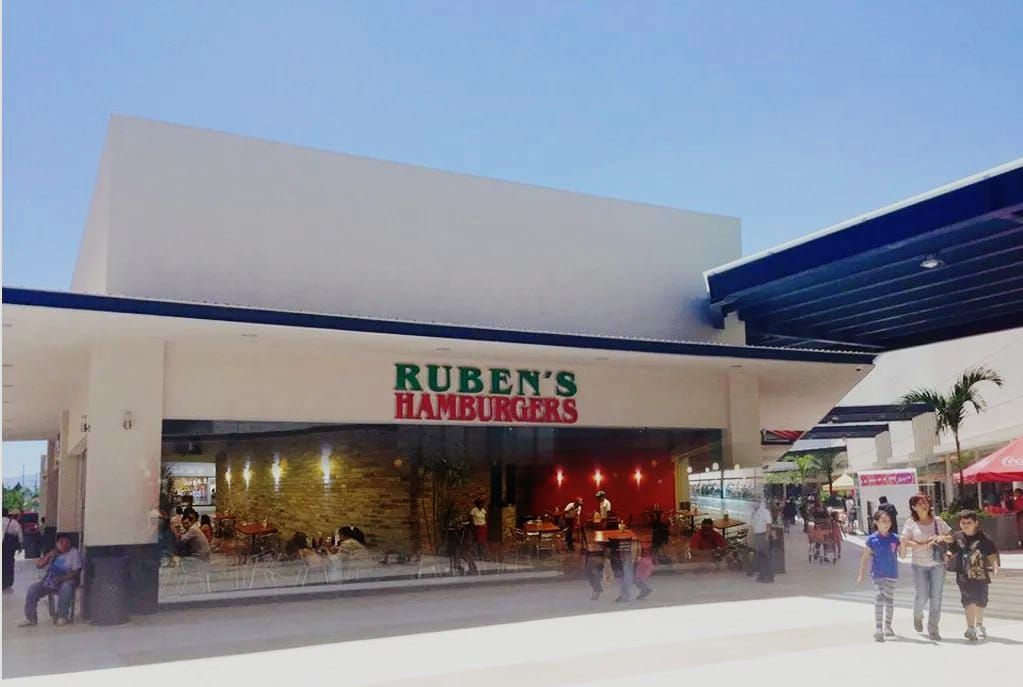 Empresarios buscan rescatar a Plaza Cedros, la inflación bajó 12 cortinas