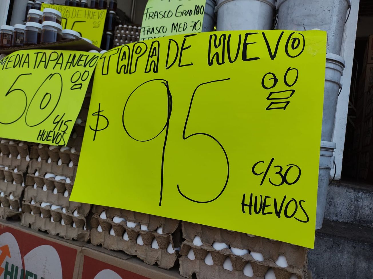 Llega a 95 pesos la tapa de huevo