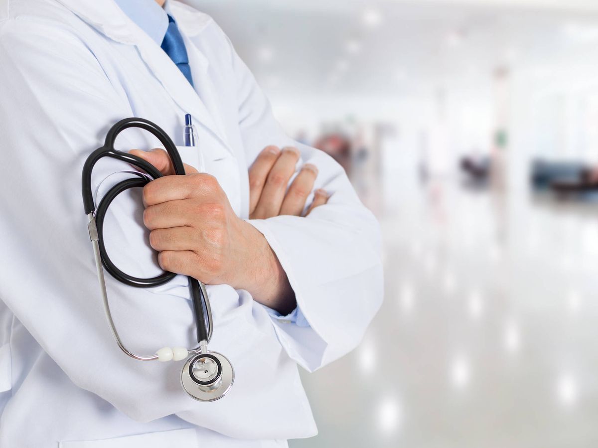 Comienza incorporación de médicos cubanos