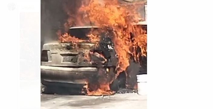 Imparable; vuelven a quemar autos en Cuautla
