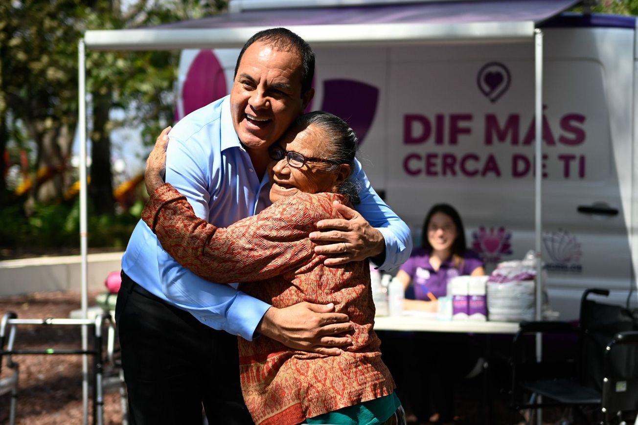 Cuauhtémoc Blanco acercó servicios de asistencia social a la población