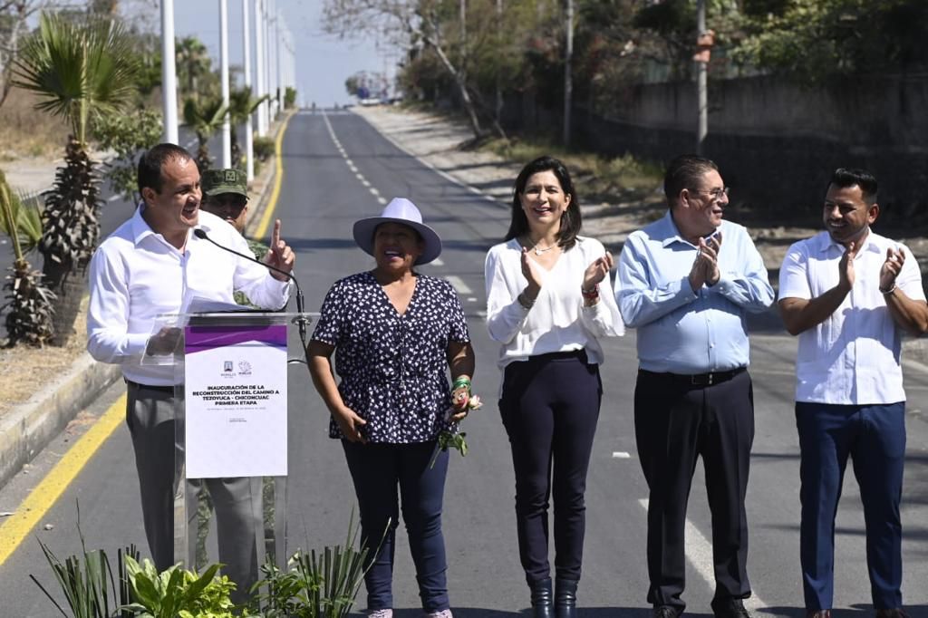 Cuauhtémoc Blanco inaugura reconstrucción de camino