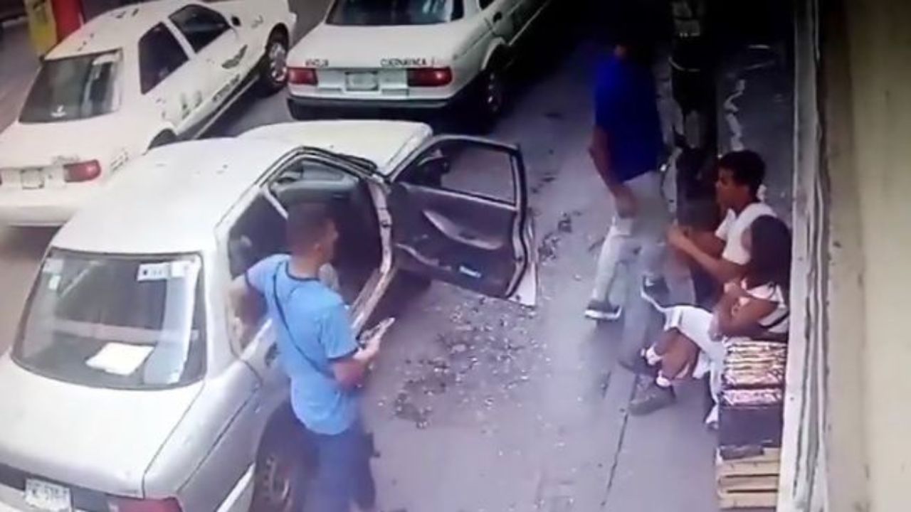 (VIDEO) Difunden video en el que presuntamente privan de la libertad a joven en Cuernavaca