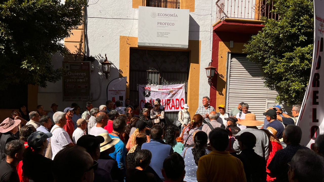 “Clausura” ANUEs oficina de Profeco por amenazas de nueva delegada