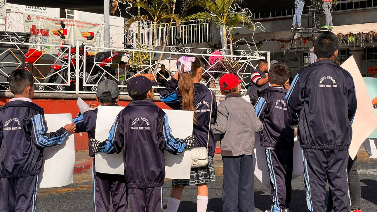 bloquean temixco por robo a escuelas