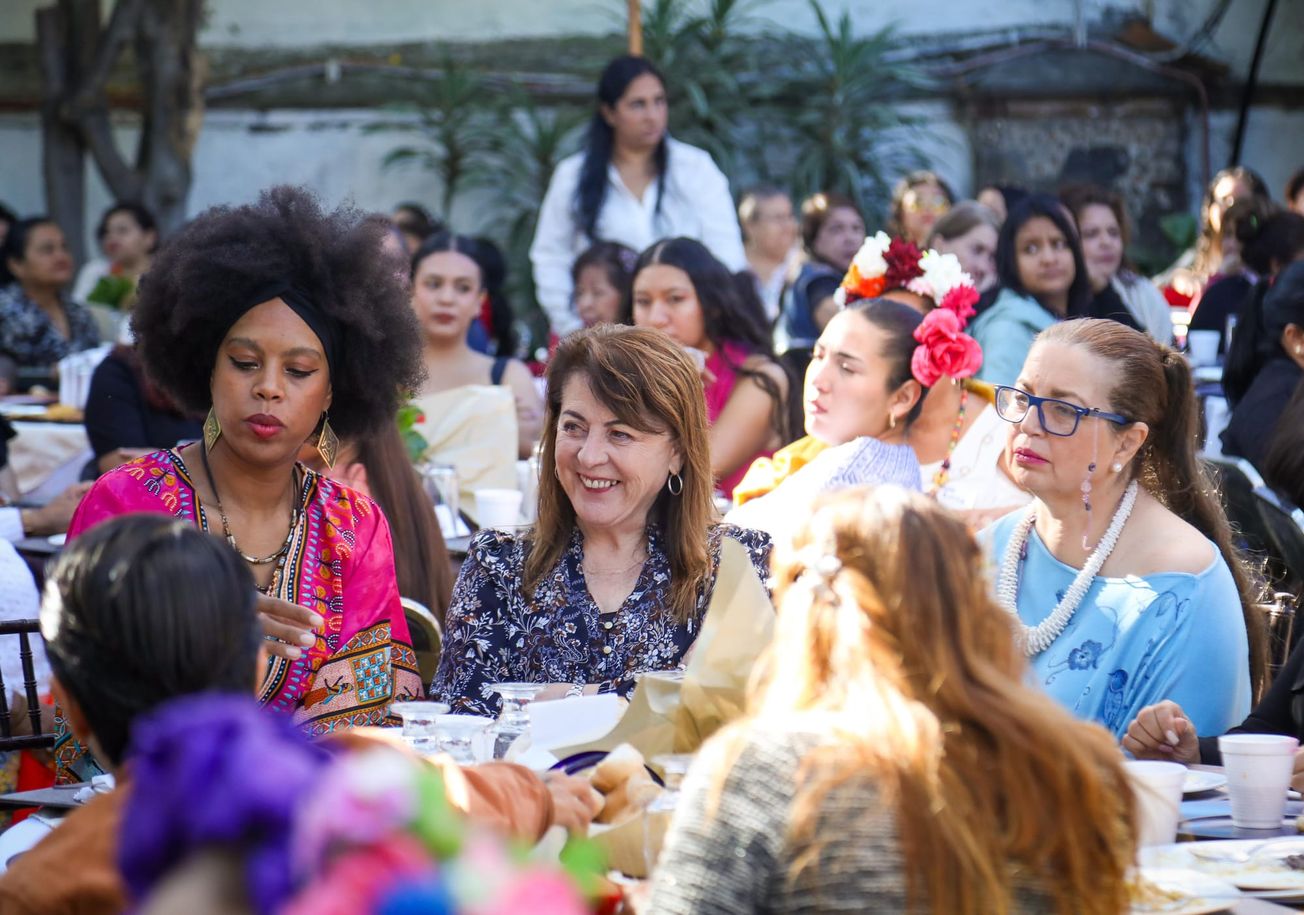Las mujeres debemos seguir ganando espacios en la vida pública y social: Margarita González Saravia