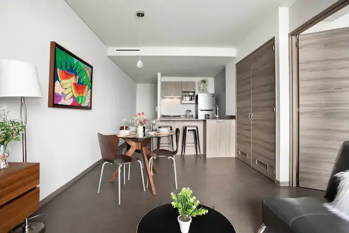 Aprueban regulación de plataformas de alojamiento como AirBnB en CDMX