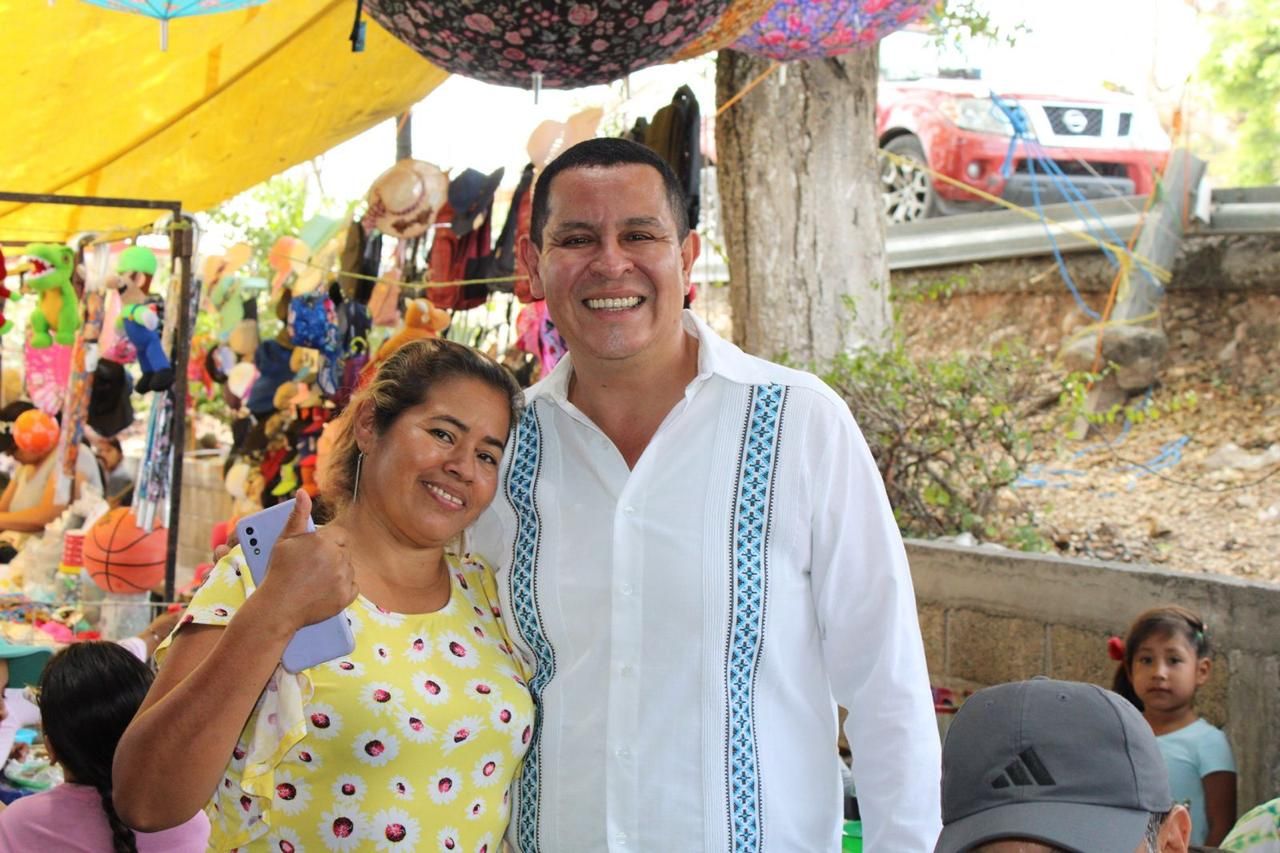 Respaldan habitantes del sur de Morelos a Juan Ángel Flores Bustamante