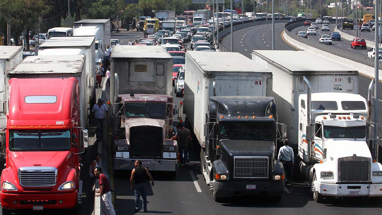 Transportistas unidos anuncian paro nacional; bloquearán de autopistas este viernes