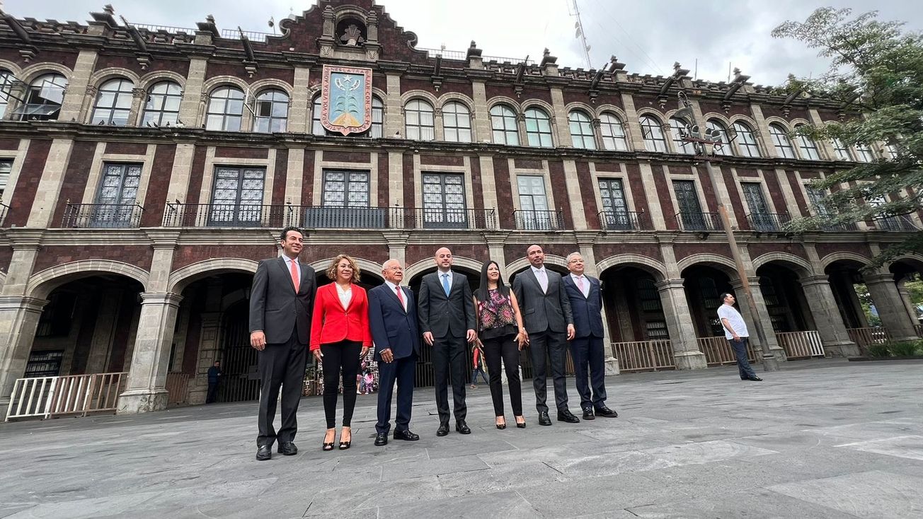 comision central de enlaces palacio de gobierno 2024