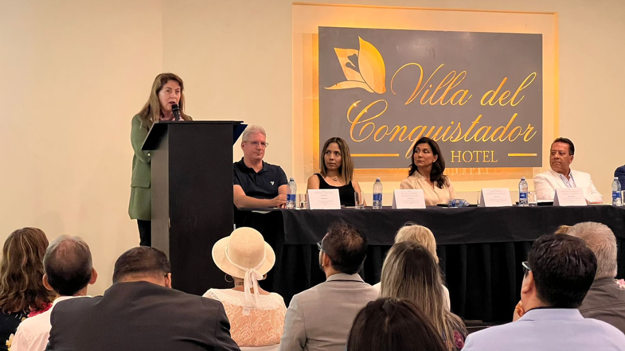 margarita gonzalez saravia comite de la asociacion de hoteles del estado de morelos villa del conquistador