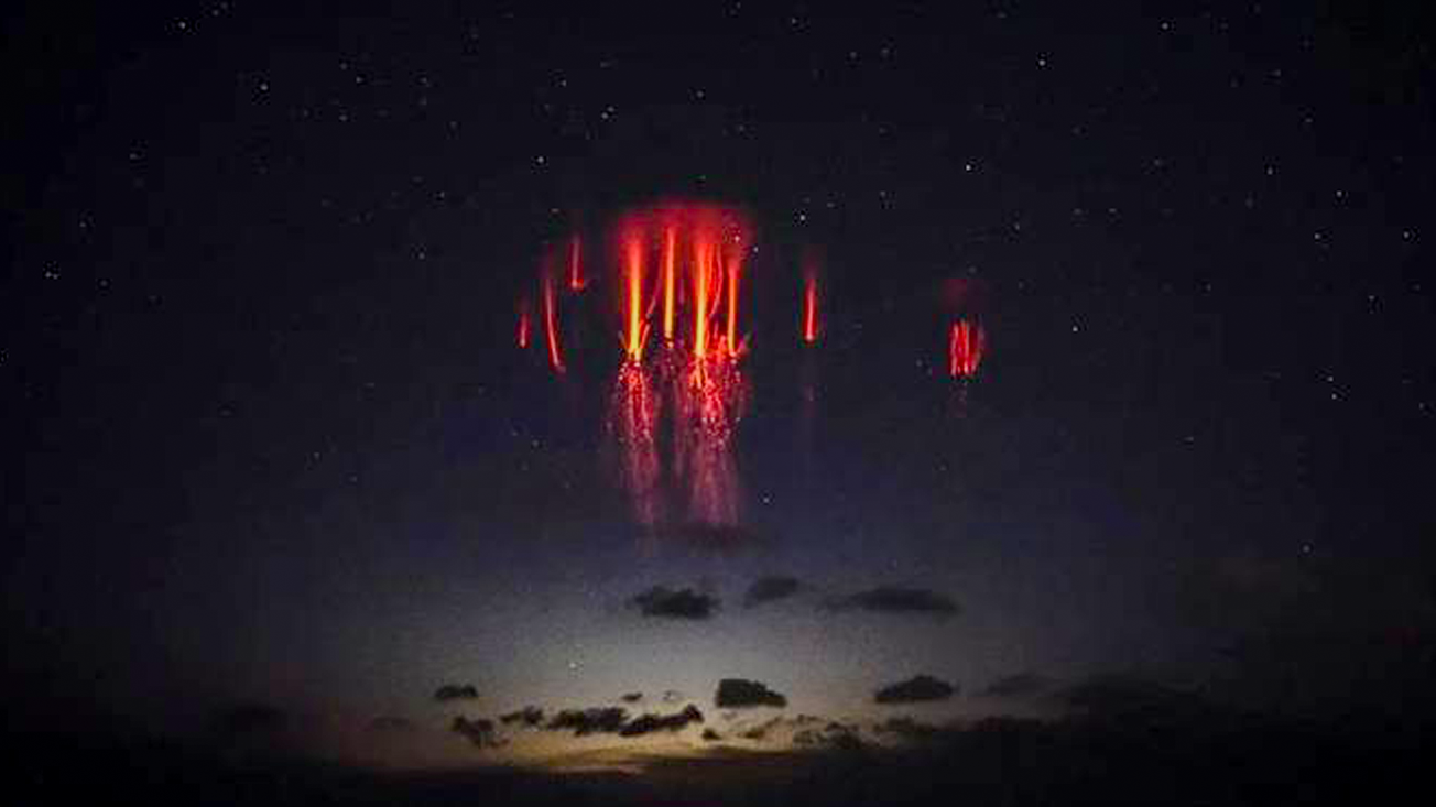 NASA Detecta "Duendes Rojos" en la Atmósfera Terrestre