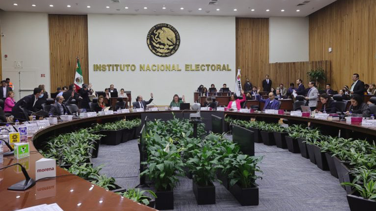 INE aprueba anteproyecto que consolida la mayoría calificada de Morena en la cámara de diputados