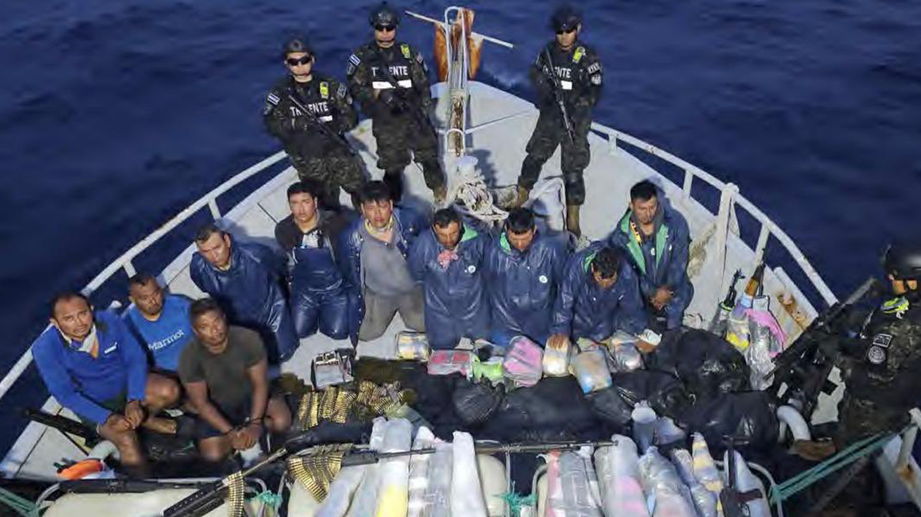 El Salvador incauta droga y armas en embarcaciones de México y Ecuador