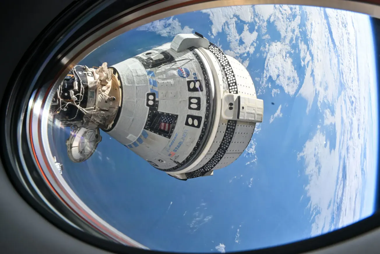Cápsula Starliner de Boeing Regresa a la Tierra Sin Tripulación Tras Fallos Técnicos