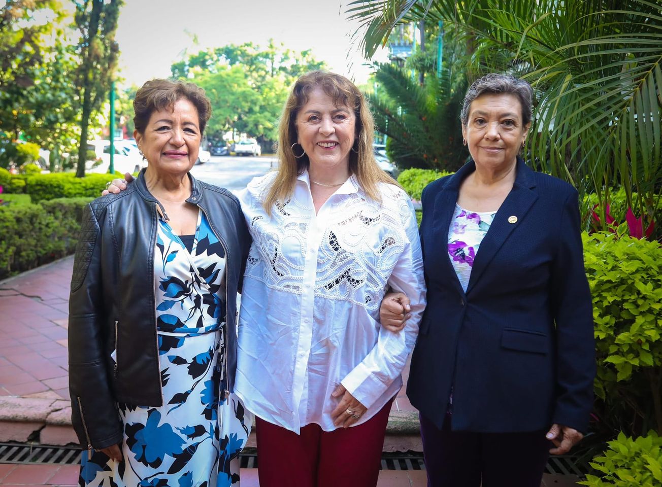 Margarita González Saravia intercambia ideas con Abogadas de Morelos
